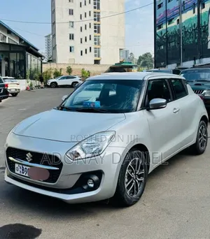 Suzuki Swift 2022 Silver