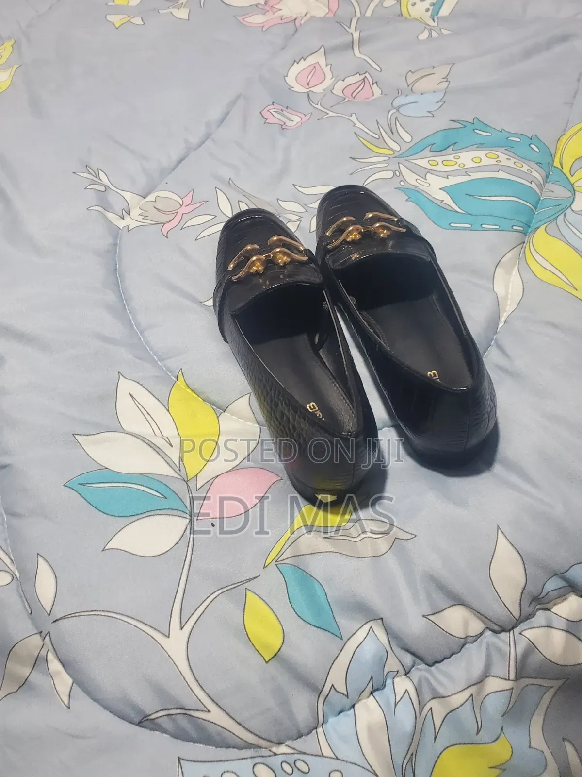 R And B Shoes