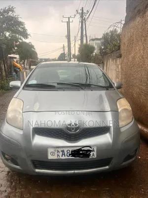 Toyota Yaris 2008 Gray
