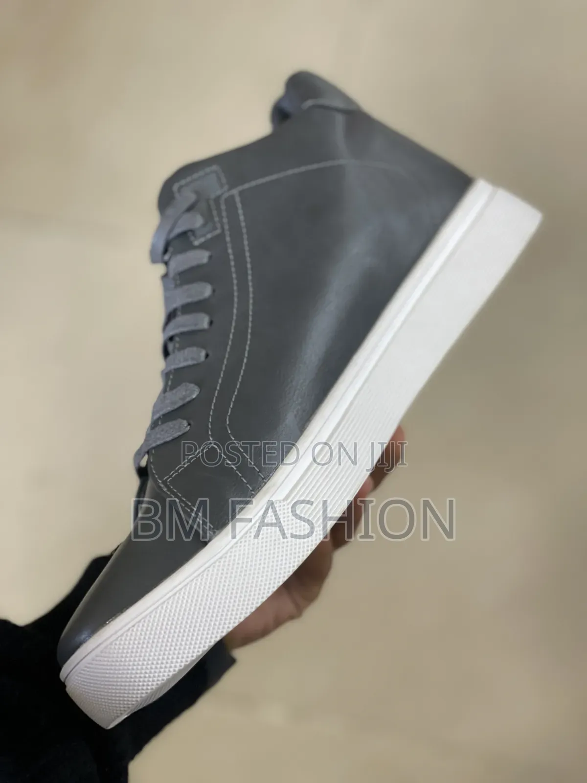 Hugo Boss Minimalist Sleek