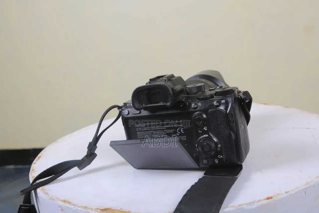 Clean Sony A7 Iii Camera With Kit Lens 28-70mm