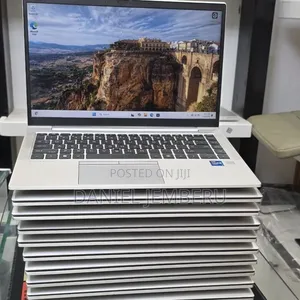 New Laptop HP EliteBook 840 G10 16GB Intel Core i7 SSD 512GB