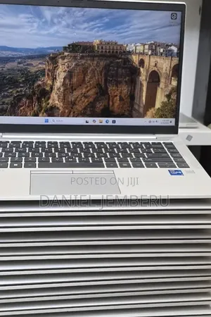 New Laptop HP EliteBook 840 G10 16GB Intel Core i7 SSD 512GB