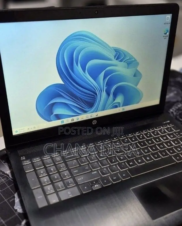 New Laptop HP Pavilion 15 8GB Intel Core i7 SSD 256GB