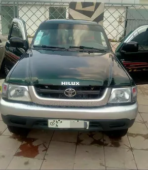Toyota Hilux 2.5 Cab 2005 Green
