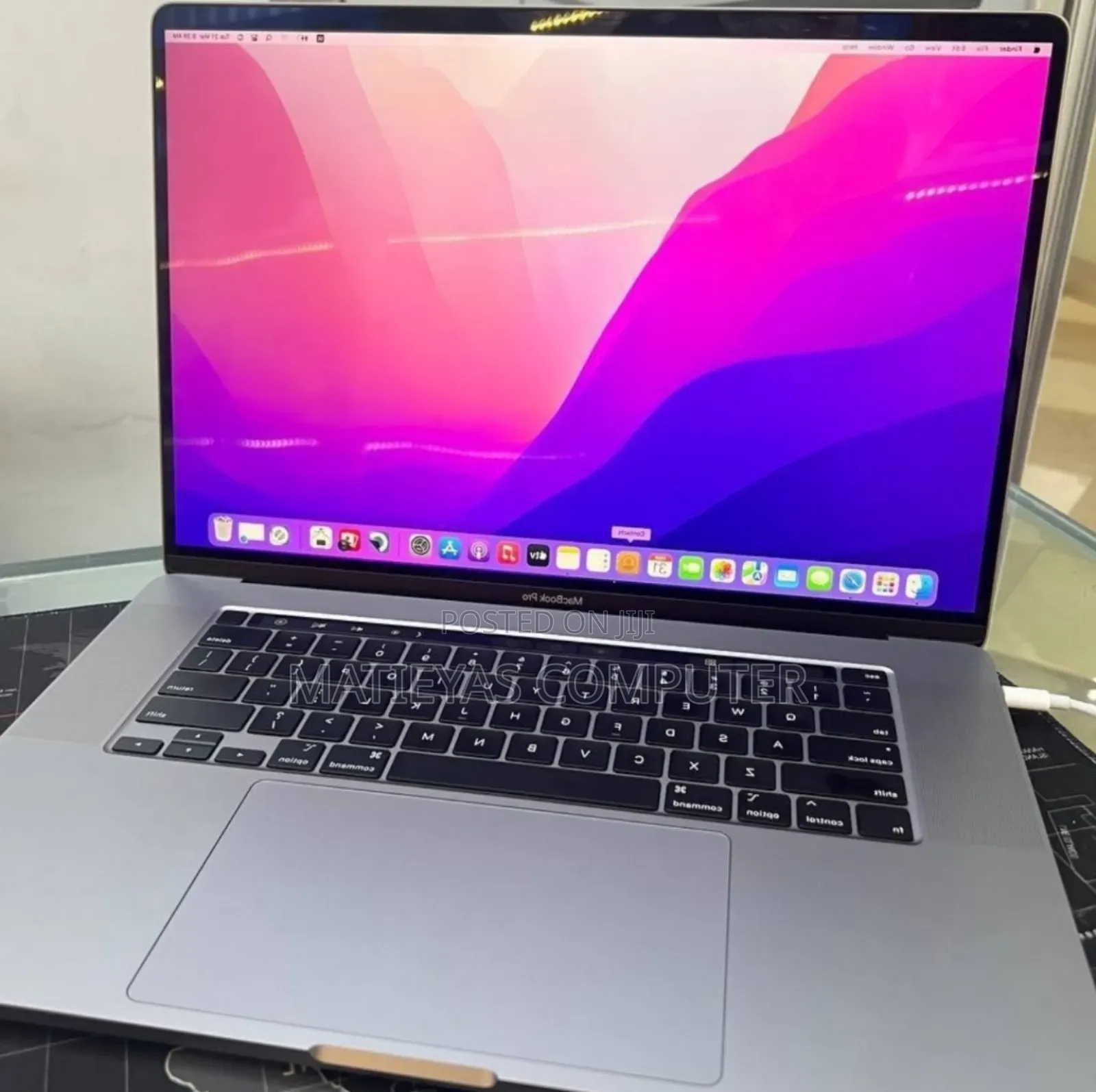 New Laptop Apple MacBook Pro 2019 32GB Intel Core i9 SSD 1T