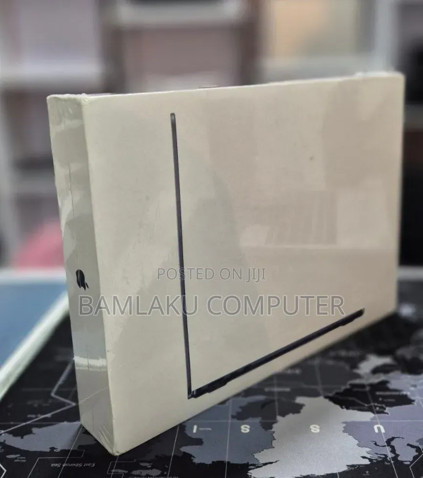 New Laptop Apple MacBook Air 2022 M2 8GB Apple M2 SSD 256GB