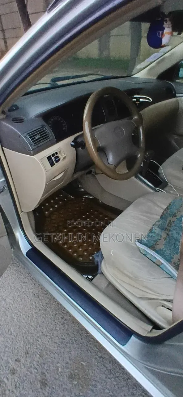 Toyota Corolla 2005 Gold