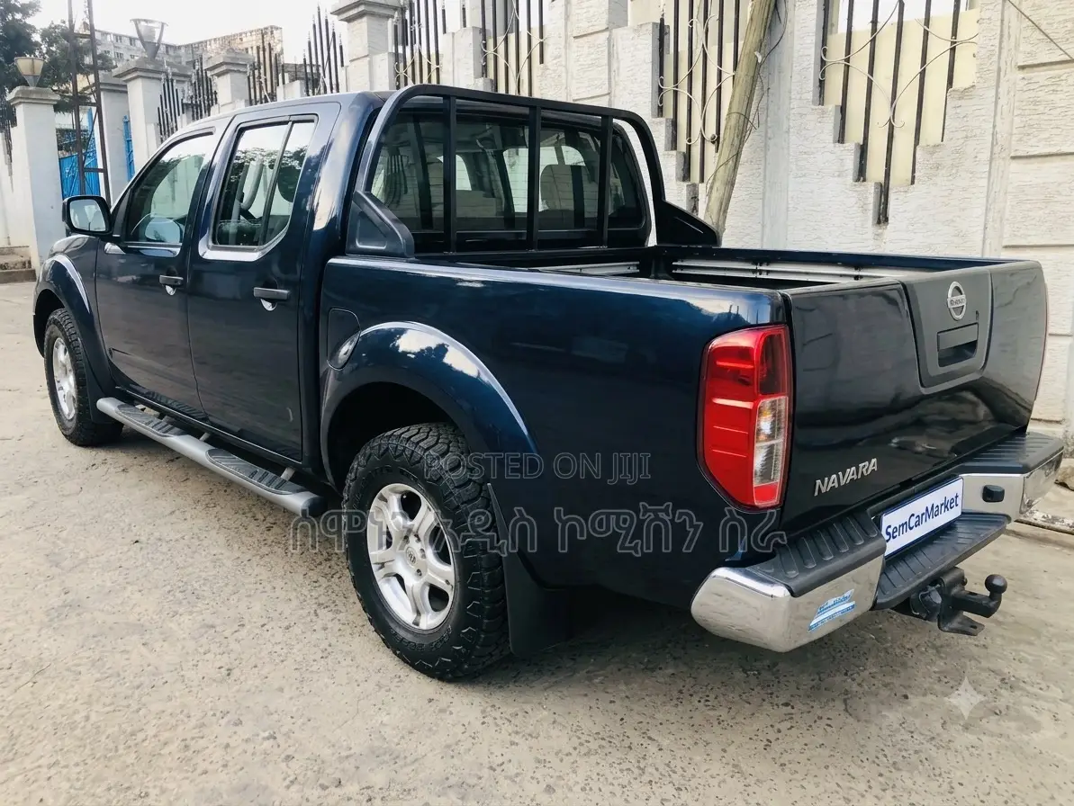 Nissan Navara 2.5 dCi Automatic 2009 Blue
