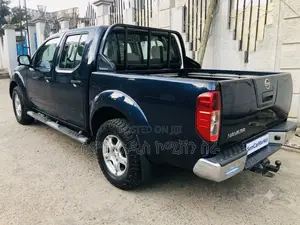 Nissan Navara 2.5 dCi Automatic 2009 Blue