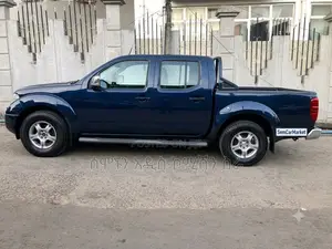 Nissan Navara 2.5 dCi Automatic 2009 Blue