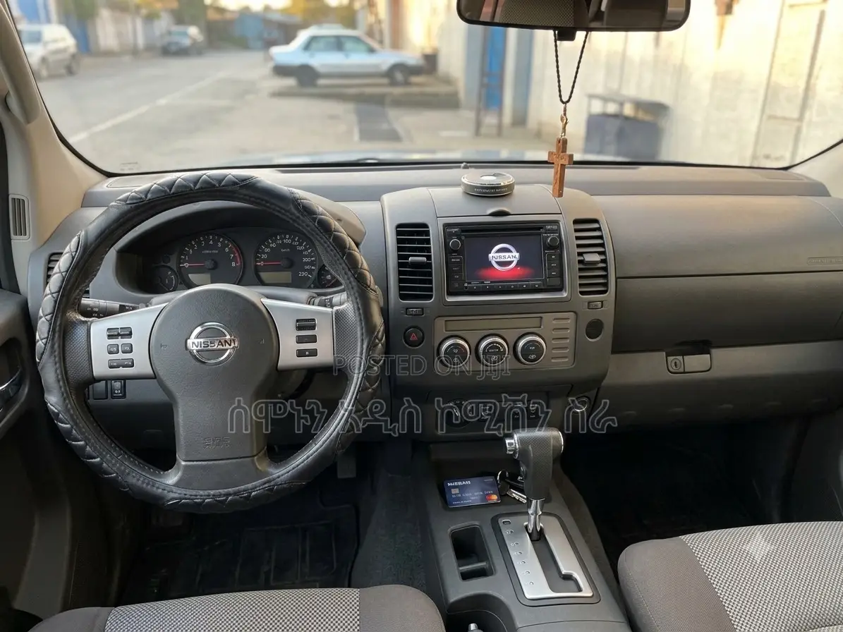 Nissan Navara 2.5 dCi Automatic 2009 Blue