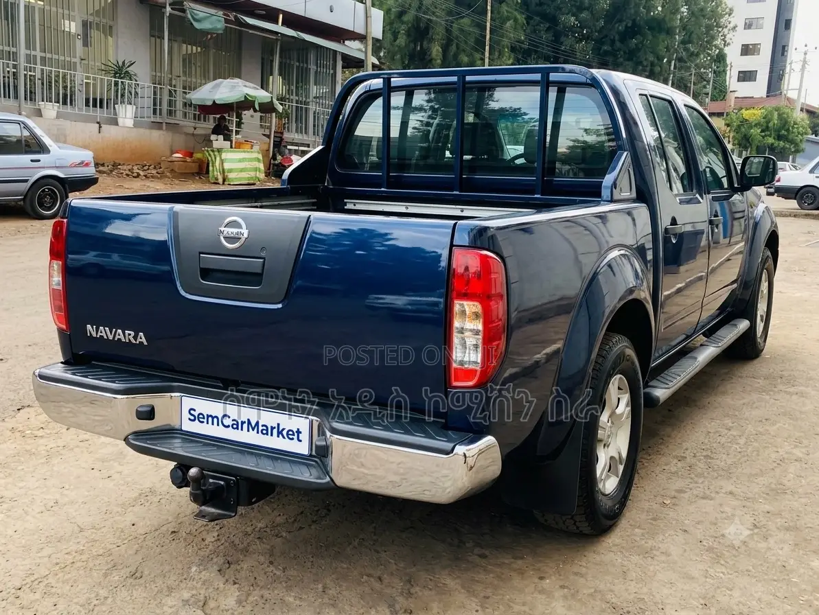 Nissan Navara 2.5 dCi Automatic 2009 Blue