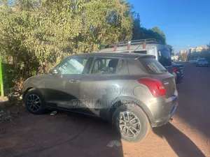 Suzuki Swift 2021 Gray