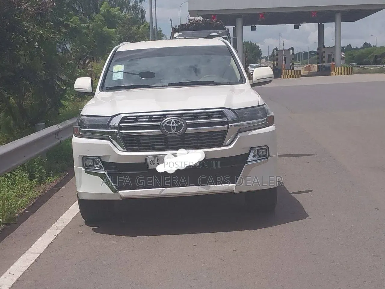 Toyota Land Cruiser 2011