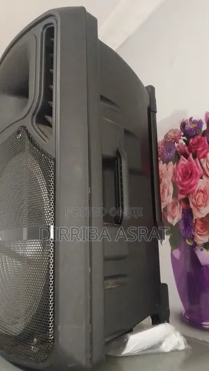 ሞንታርቦ ከነ ማይክ