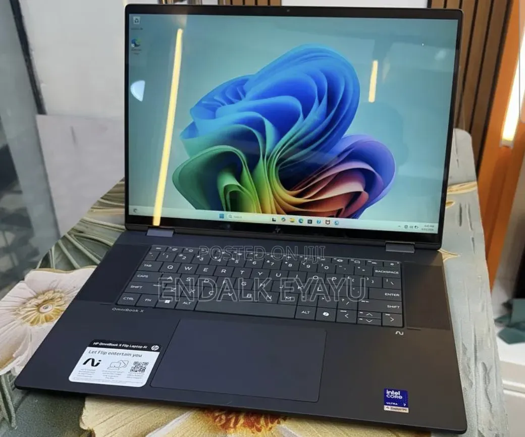 New Laptop HP OmniBook Ultra Flip 14" 16GB Intel Core Ultra 7 SSD 1T