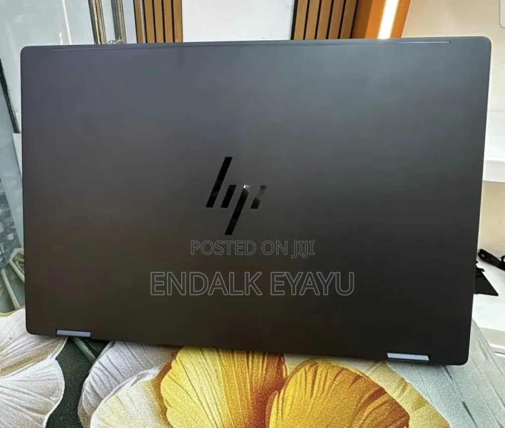 New Laptop HP OmniBook Ultra Flip 14" 16GB Intel Core Ultra 7 SSD 1T