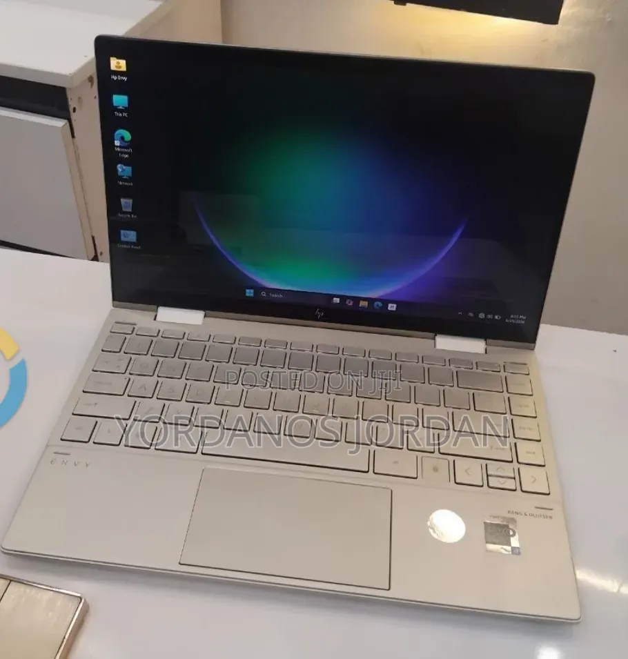 New Laptop HP Envy X360 8GB Intel Core i7 SSD 512GB