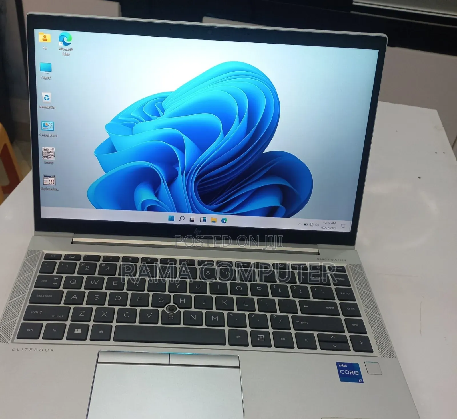 New Laptop HP EliteBook 840 G8 16GB Intel Core i7 SSD 512GB
