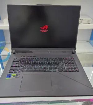 New Laptop Asus ROG Strix G17 16GB Intel Core i9 SSD 1T