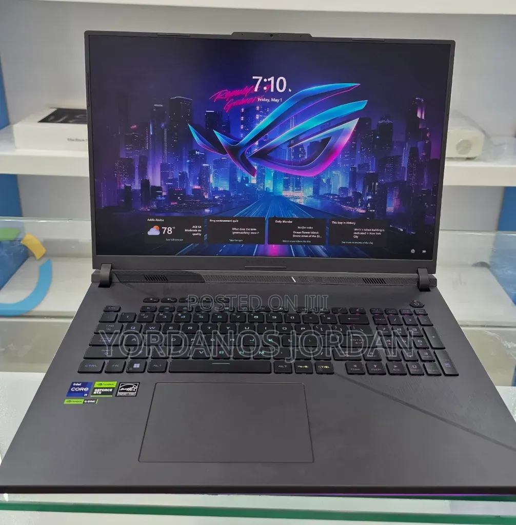 New Laptop Asus ROG Strix G17 16GB Intel Core i9 SSD 1T