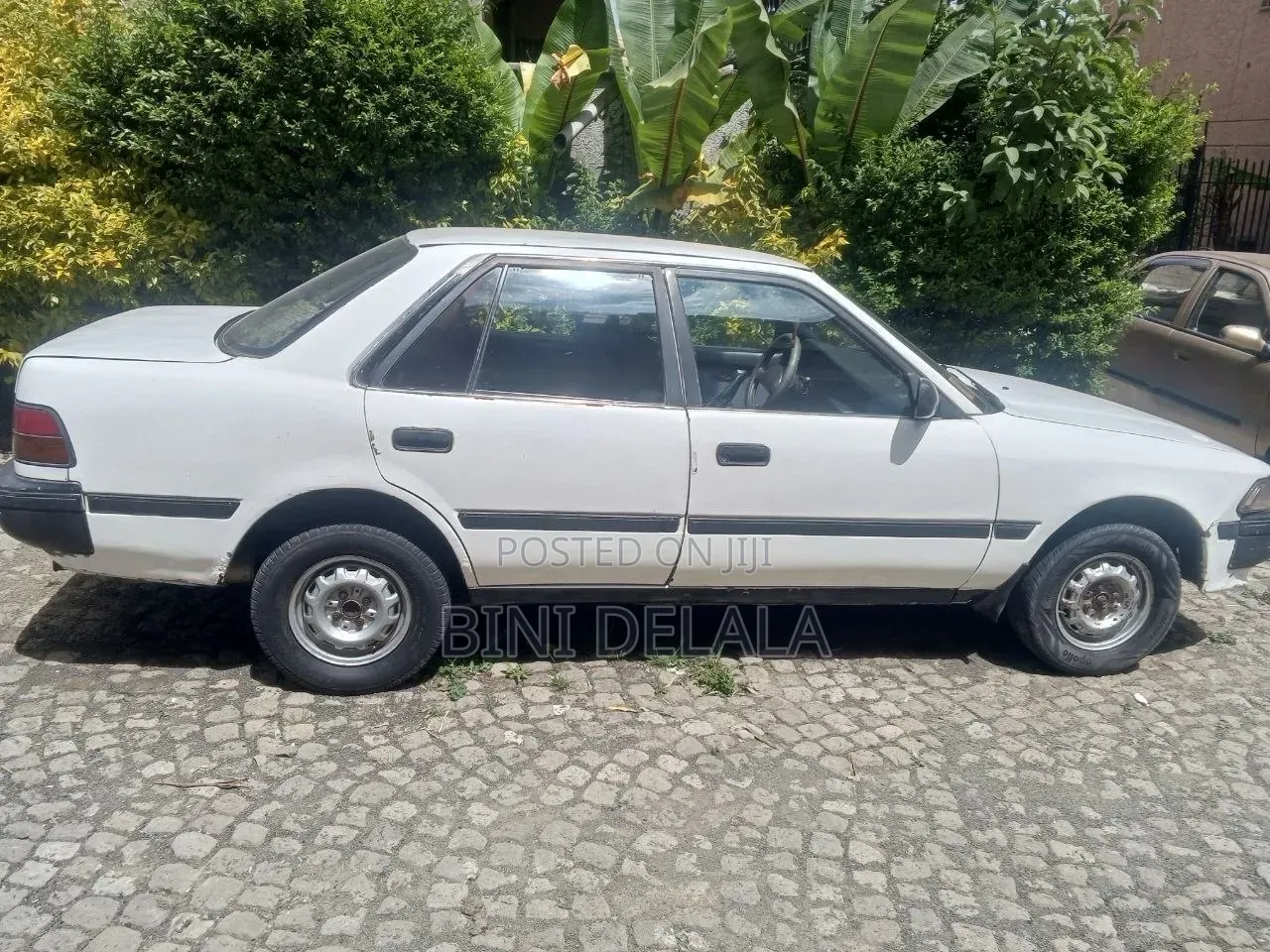 Toyota Carina 1988 White