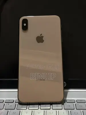 New Apple iPhone XS Max 64 GB Gold