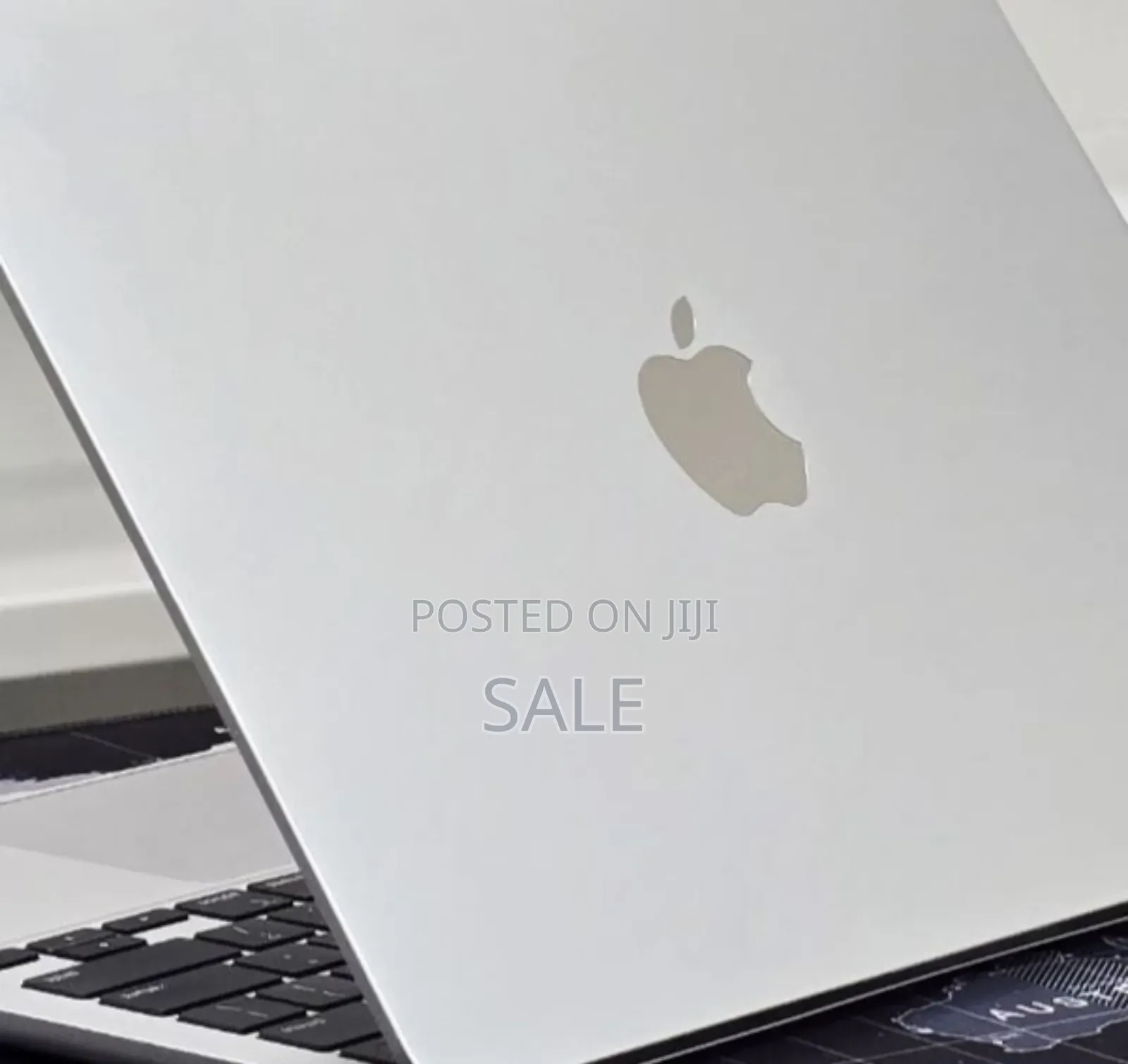 New Laptop Apple MacBook Air 2022 M2 16GB Apple M2 SSD 512GB