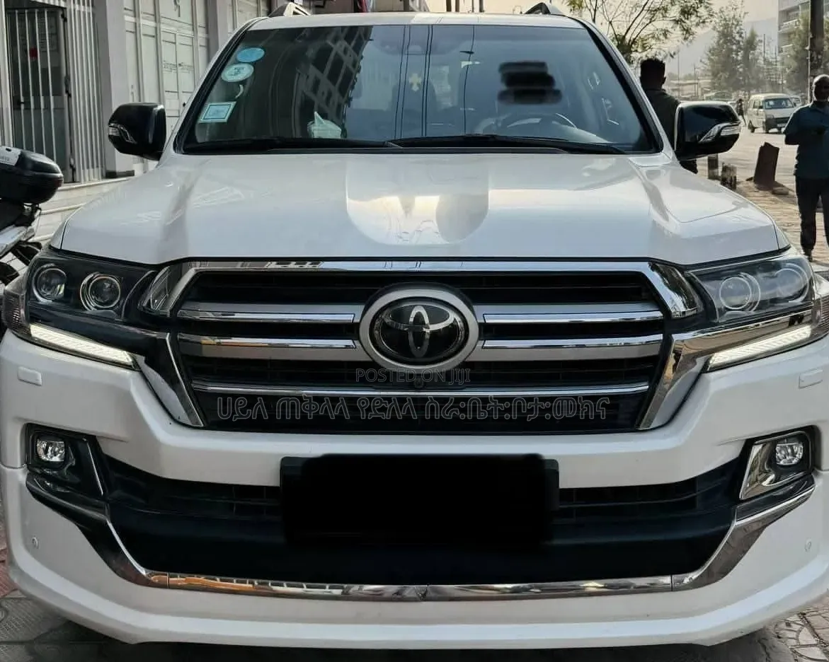 Toyota Land Cruiser 2020 Off white