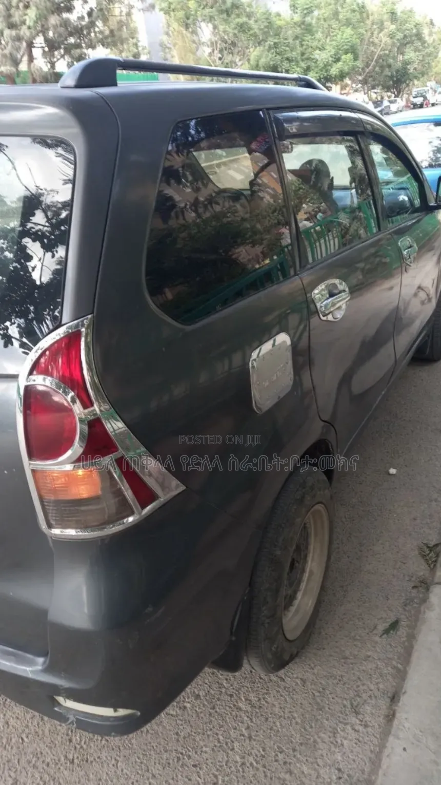 Toyota Avanza 2012 Matt Black