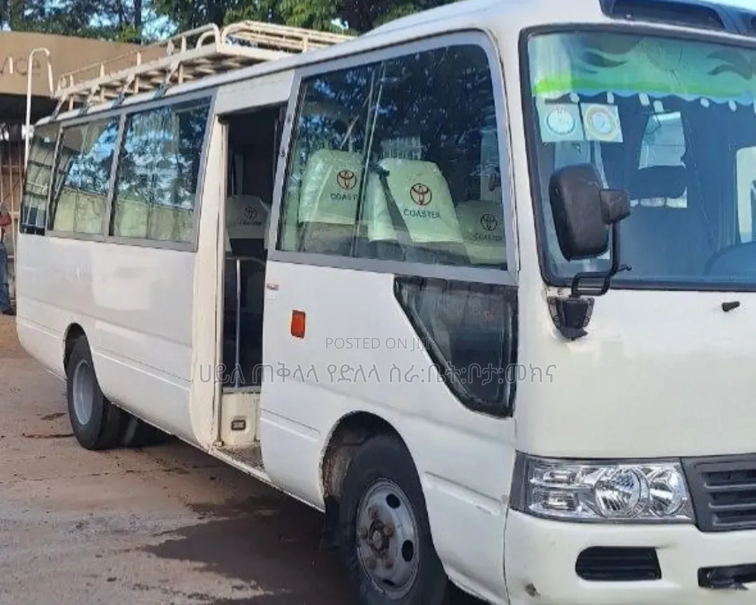 Toyota Coaster 2011 White