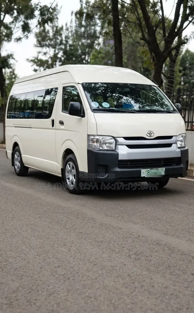 Toyota HiAce 2020 White