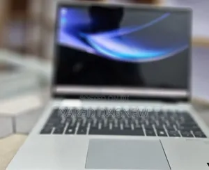 New Laptop HP Elitebook 830 G11 16GB Intel Core Ultra 7 SSD 1T