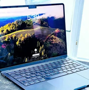 New Laptop Apple MacBook Air 2022 M2 16GB Apple M2 SSD 512GB