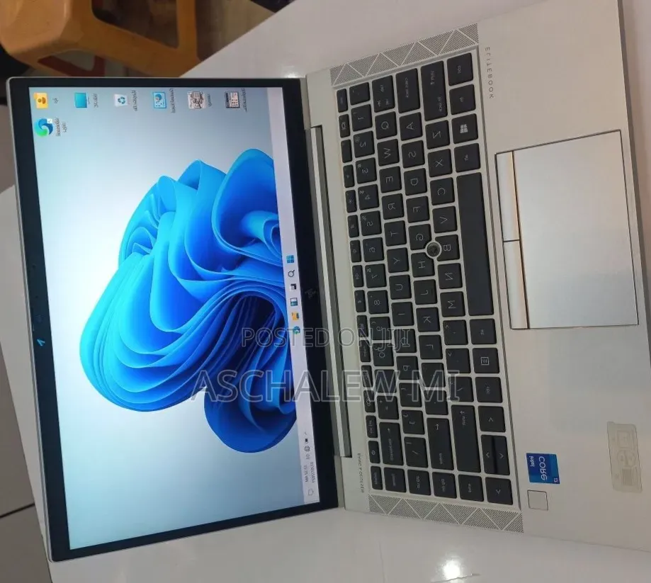 New Laptop HP EliteBook 840 G8 16GB Intel Core i7 SSD 512GB