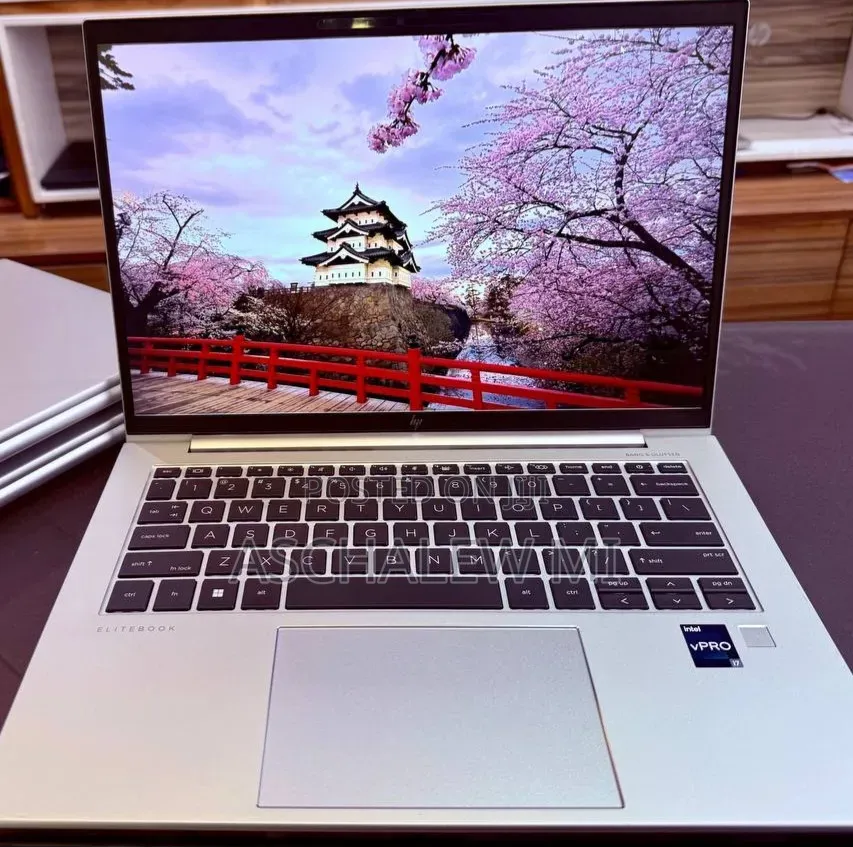 New Laptop HP EliteBook 840 G10 16GB Intel Core i7 SSD 1T