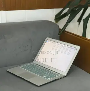 New Laptop Apple MacBook Air 8GB Intel Core i5 SSD 128GB