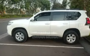 Toyota Land Cruiser Prado 2.7 i 2012 White
