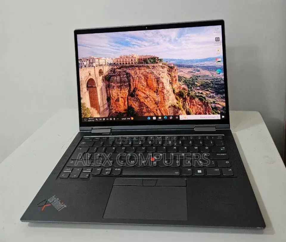 New Laptop Lenovo ThinkPad Yoga 16GB Intel Core i7 SSD 512GB