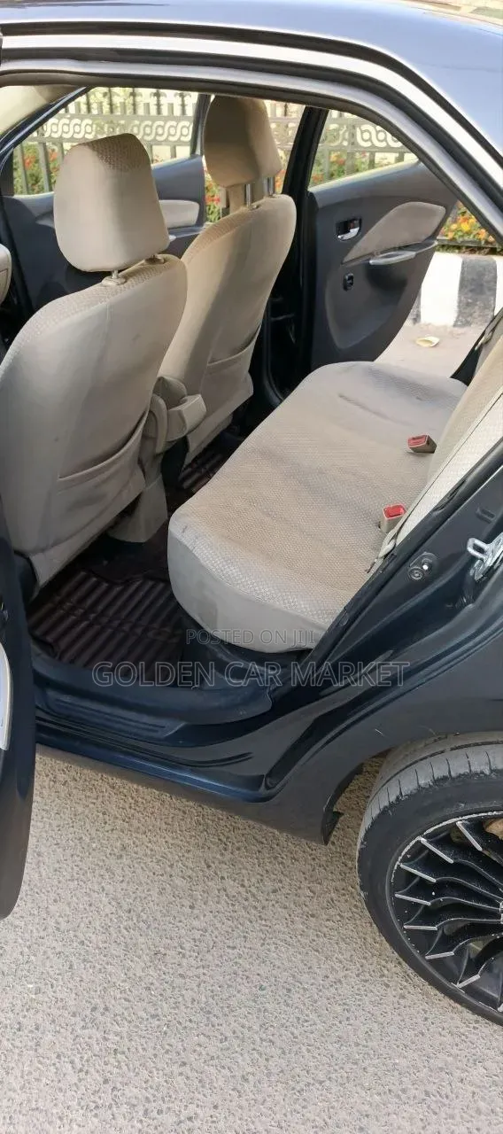 Toyota Yaris 2007 Black