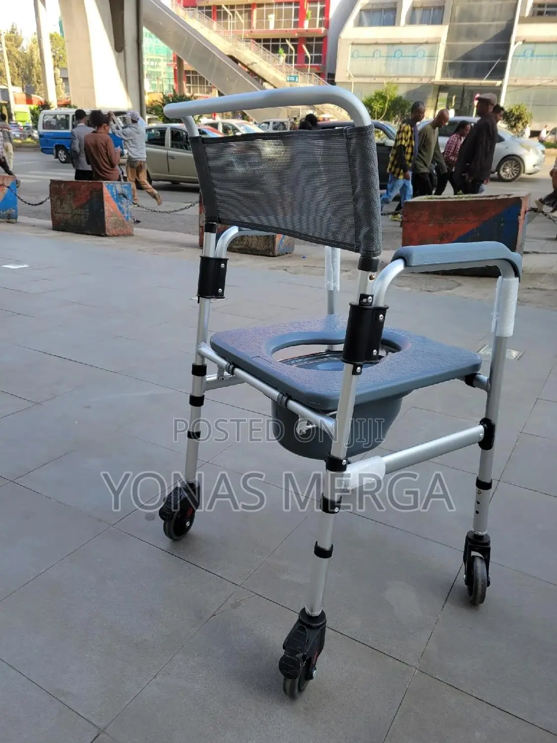 Commode/Toilet Chair炎冬core Shower Commode Wheelchair (Mob1115)