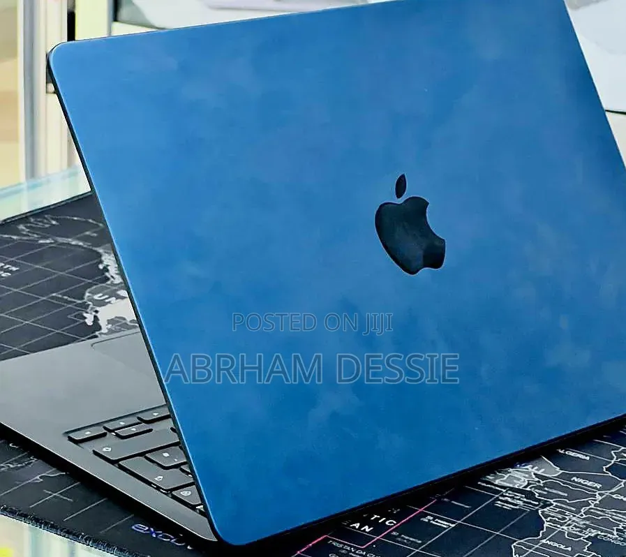 New Laptop Apple MacBook Air 2022 M2 16GB Apple M2 SSD 512GB