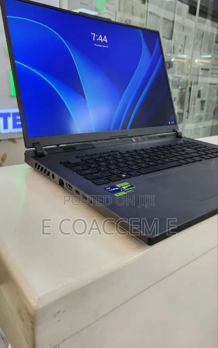 New Laptop Asus 32GB Intel Core i9 SSD 2T