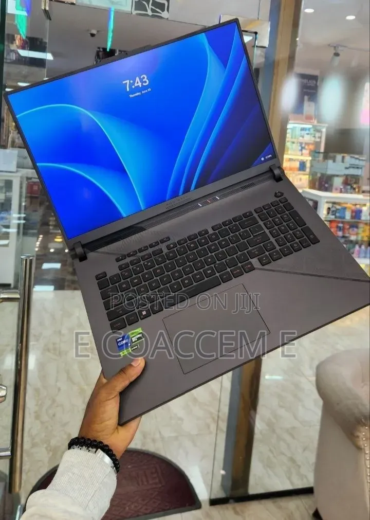 New Laptop Asus 32GB Intel Core i9 SSD 2T