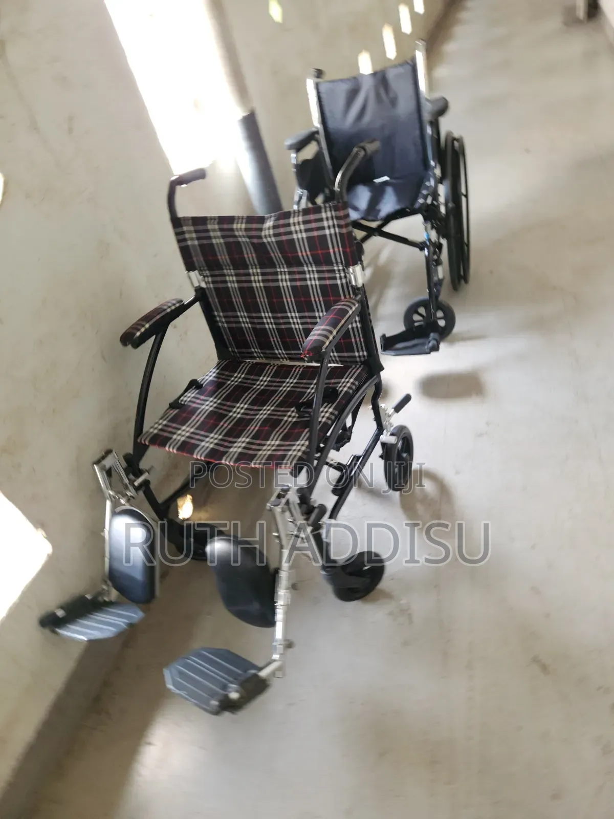 Portable Lightweight Aluminum Wheelchair 7kg | 100kg Capacity