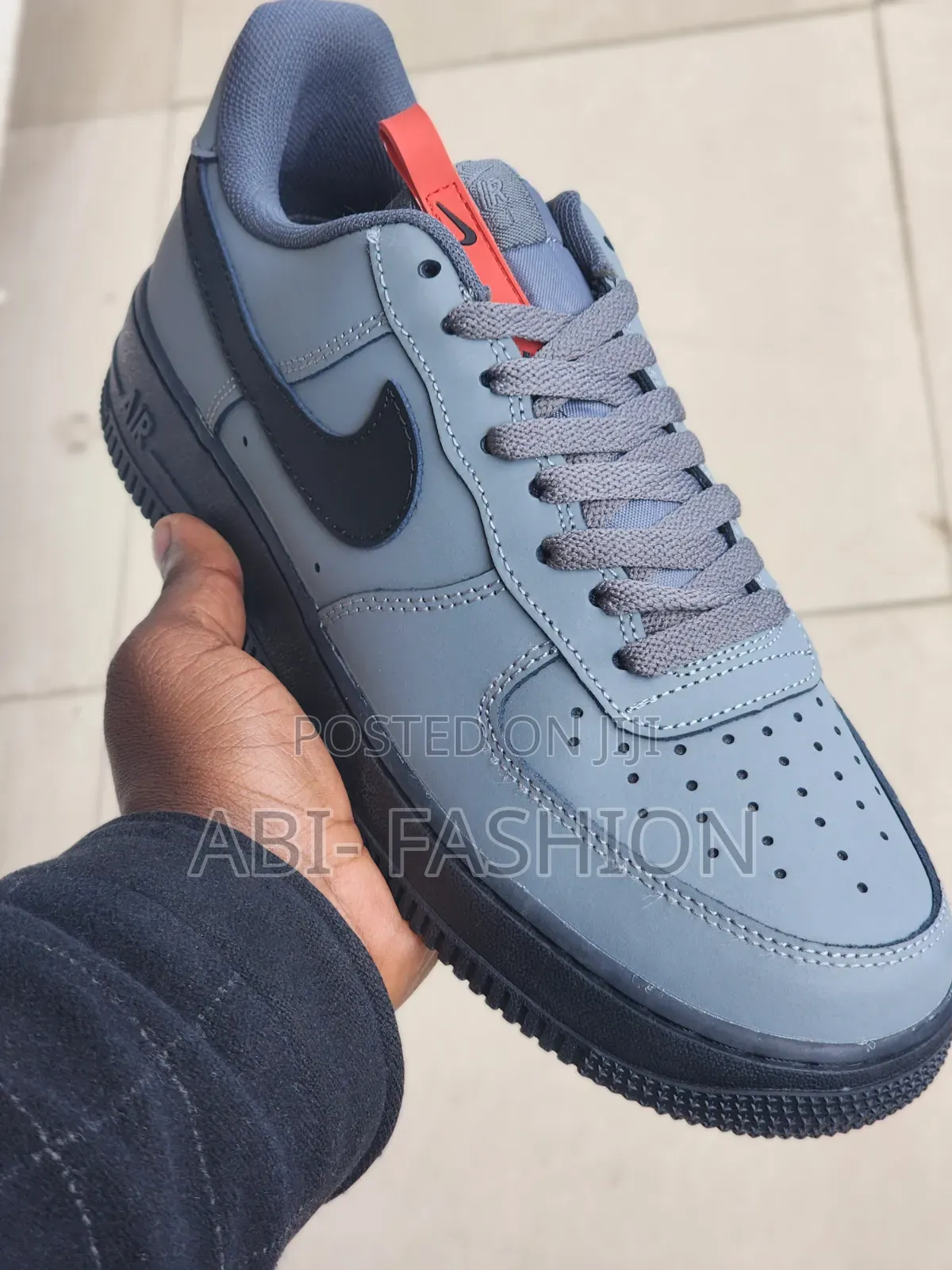 Nike Air Force 1 Low Sneakers in a Grey "Anthracite