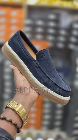 Coonc High Master Quality Smooth Flat Shoes for Man's