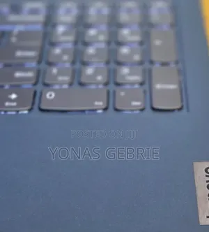New Laptop Lenovo 12GB Intel Core i7 SSD 512GB