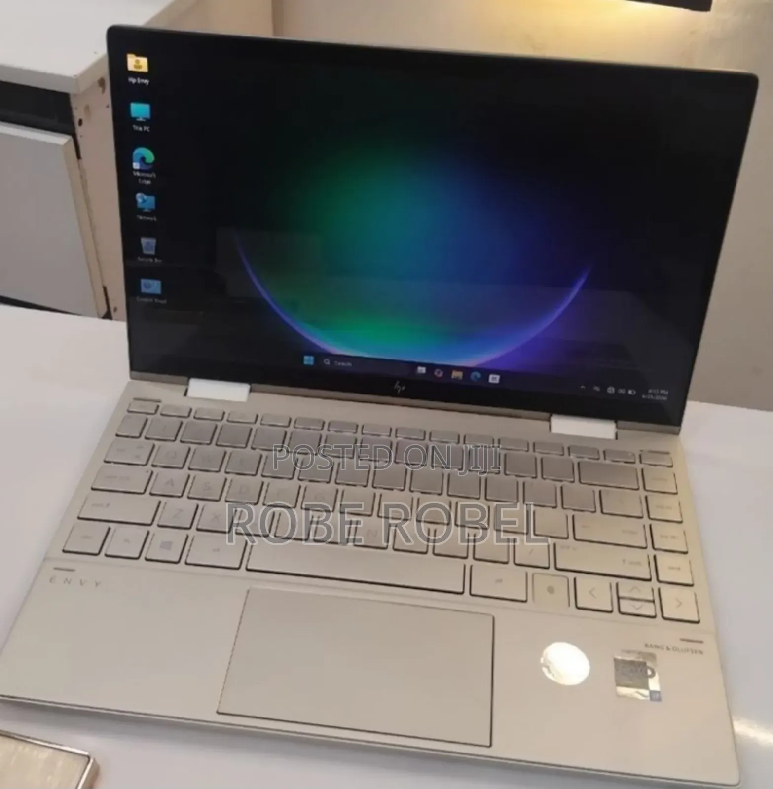 New Laptop HP Envy X360 8GB Intel Core i7 SSD 512GB